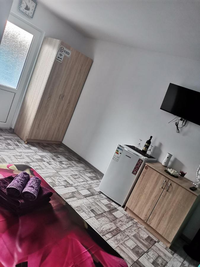 Отель Casa Andrei A Корбу Номер фото